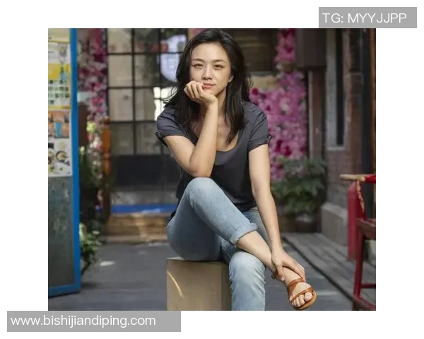 足球明星背后的宁静岁月与低调生活的真实写照 足球明星背后的宁静岁月与低调生活的真实写照